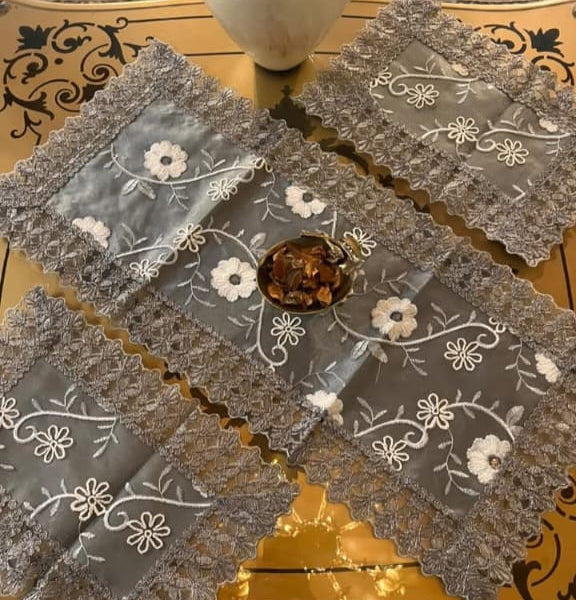 "Elegant 3-Piece China Table mat's Set with Fabric-Covered Base"