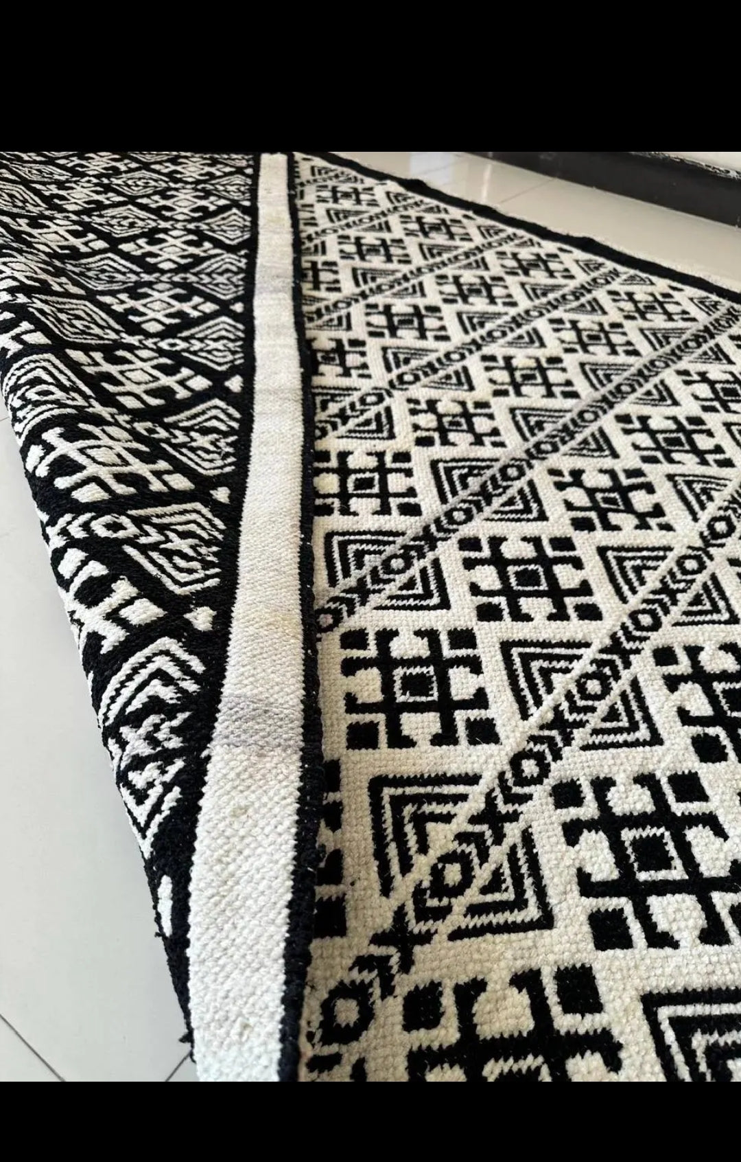 “Handcrafted Farshi Dari – Traditional Elegance with Modern Comfort”