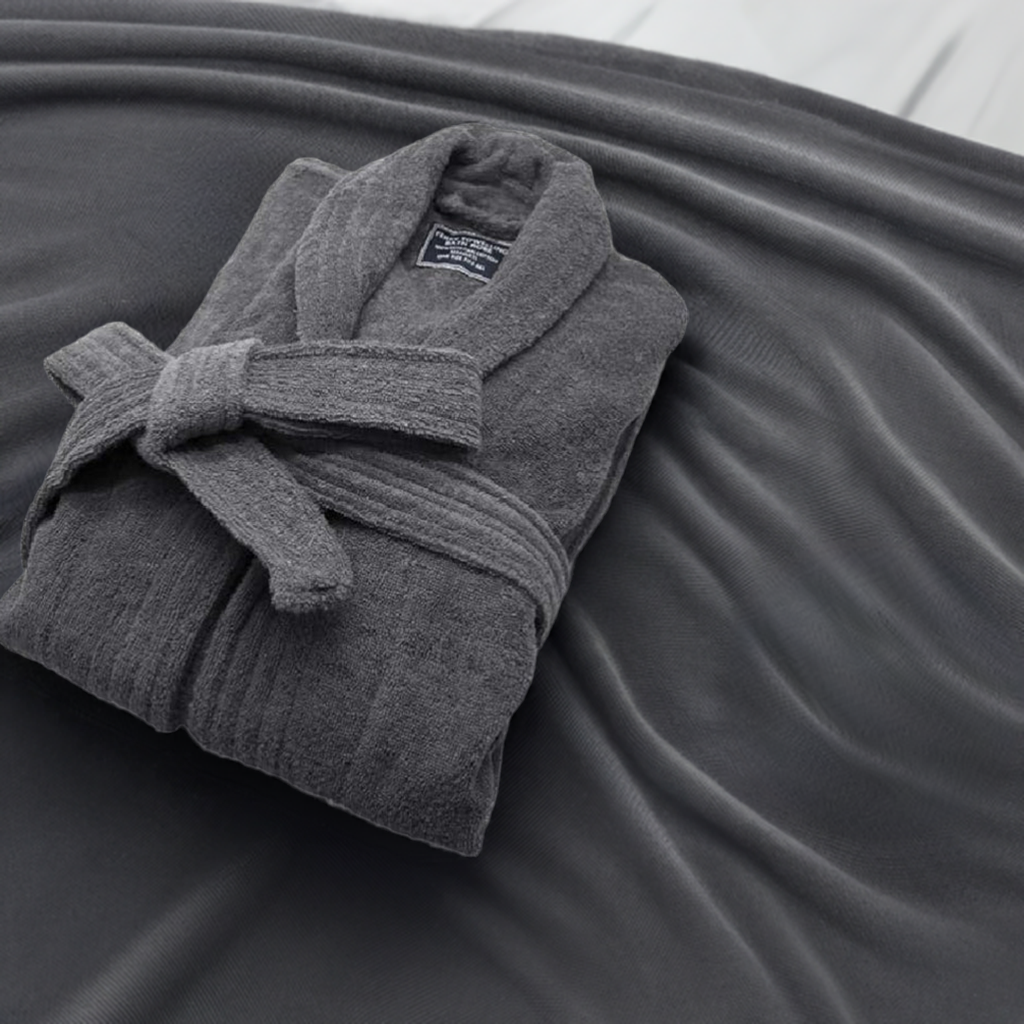 EXPORT QUALITY  BATHROBE