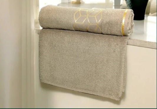 Premium Export Quality Cotton Towels – 2 Pcs Ultra Soft & Absorbent Set"